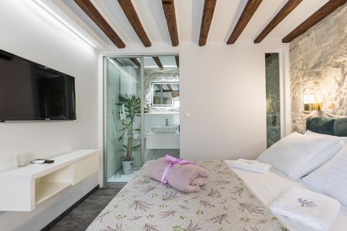 Bonbon Old Town Private En-Suite Room Split Luaran gambar